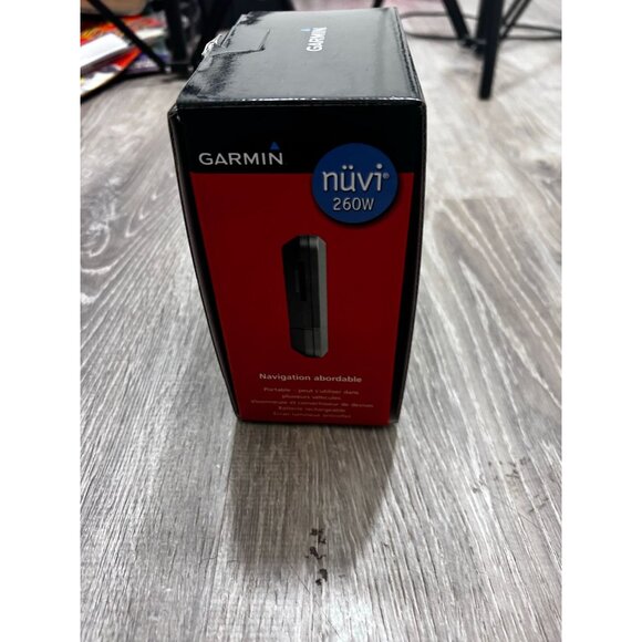 Garmin nüvi 260W 4.3-Inch Widescreen Portable GPS Navigator - Picture 3 of 4